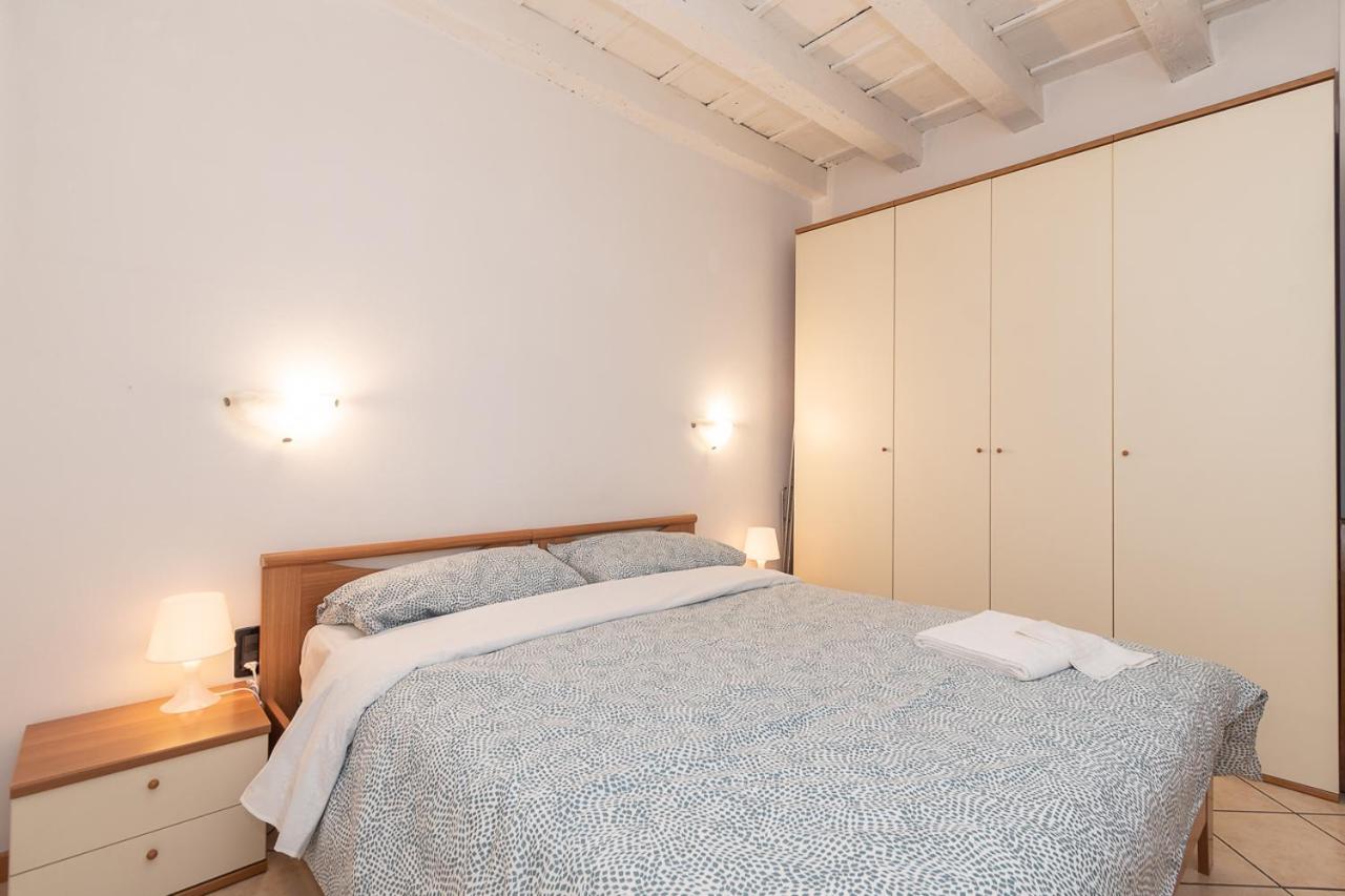 Appartamento Bilocale 1 Piazza Vittoria - Affitti Brevi Italia Brescia Buitenkant foto
